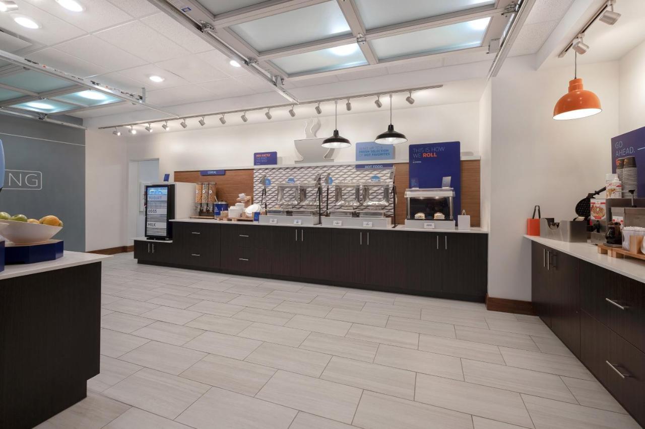 Holiday Inn Express & Suites - Grand Rapids South - Wyoming By Ihg Екстер'єр фото