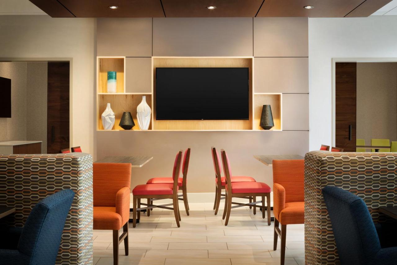 Holiday Inn Express & Suites - Grand Rapids South - Wyoming By Ihg Екстер'єр фото